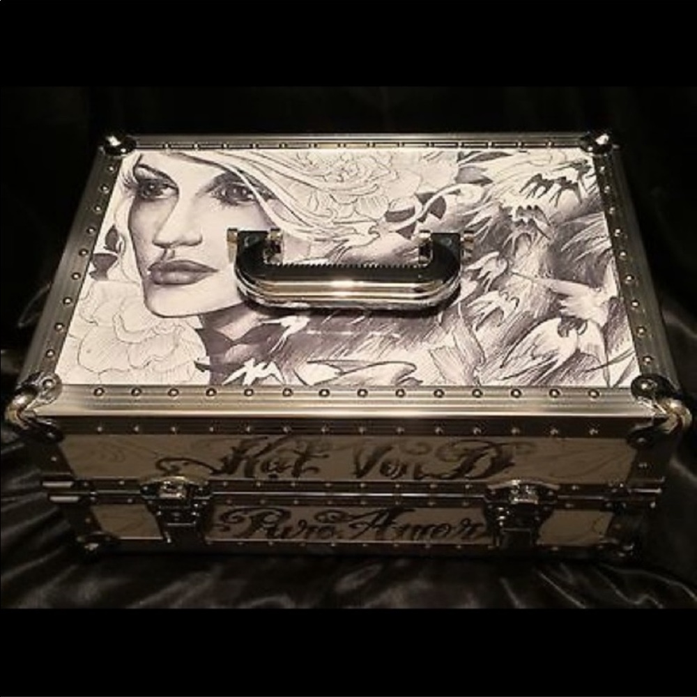 Kat Von D Angeleno Train Case